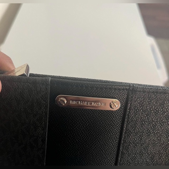 Michael Kors - Picture 3 of 8